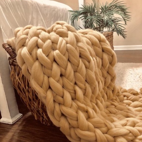 Chunky Knit Blanket Black White Tan Gray 39x60 - Picture 4 of 4